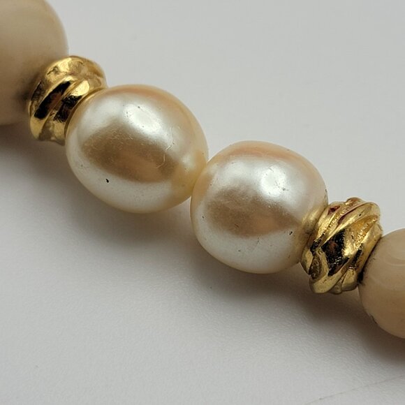 Givenchy Gold Tone Cream Faux Pearl Beaded Necklace 31" Toggle Clasp - Picture 2 of 9